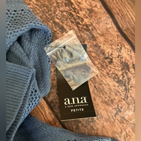 Ana A New Approach Blue Crocheted Blouse NWT Size Petite Medium - Picture 3 of 7